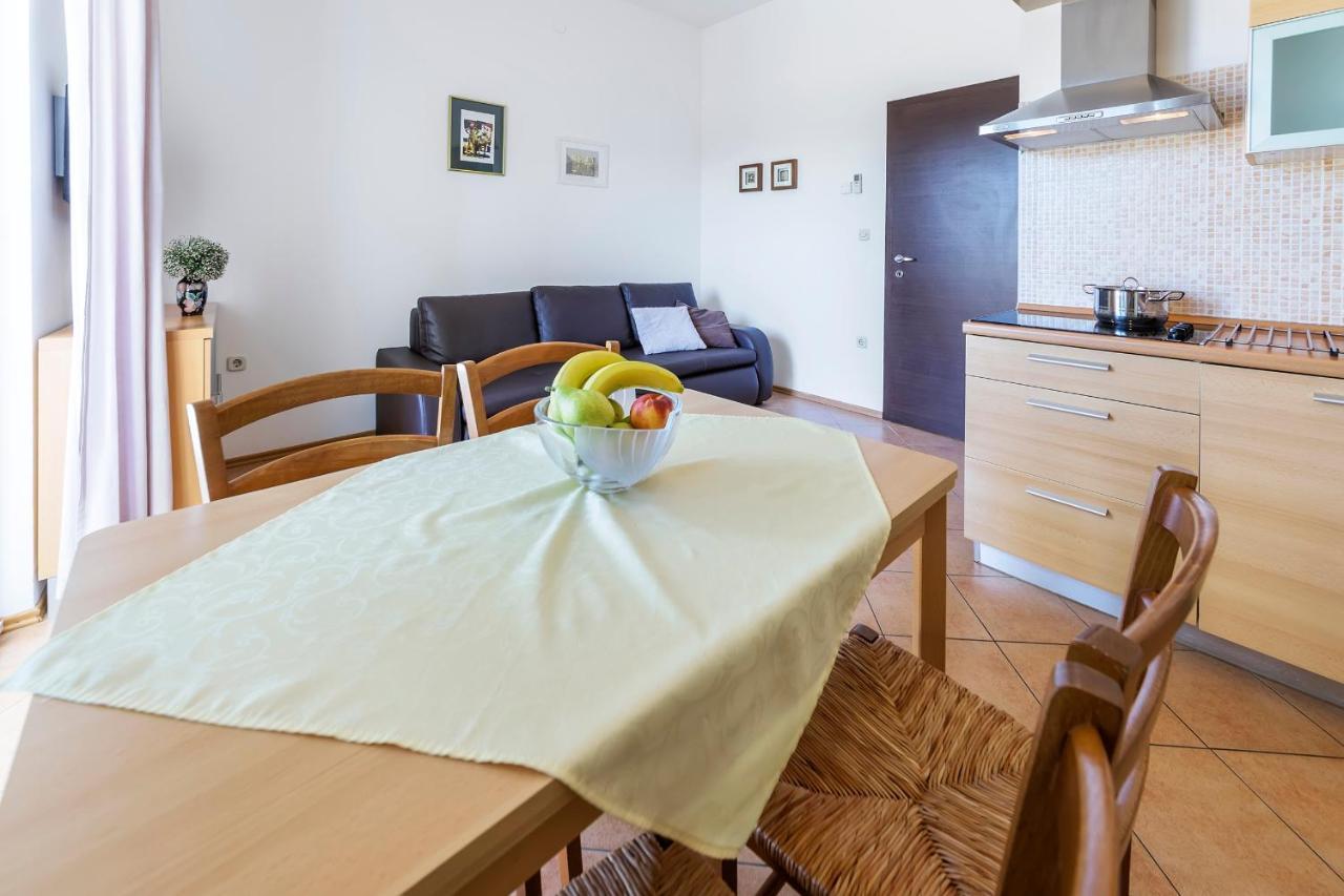 פרוי Vila Bicikleta Istra מראה חיצוני תמונה